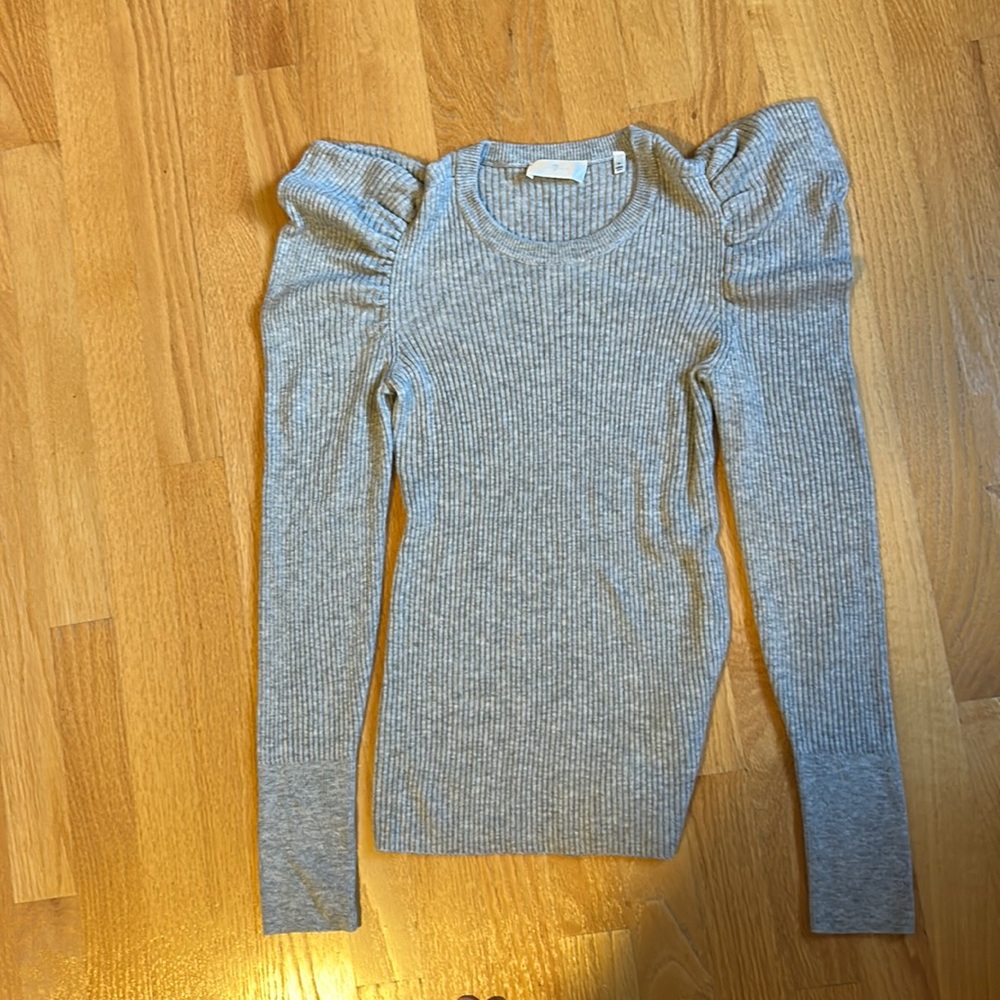 Puff sleeved, ribbed sweater